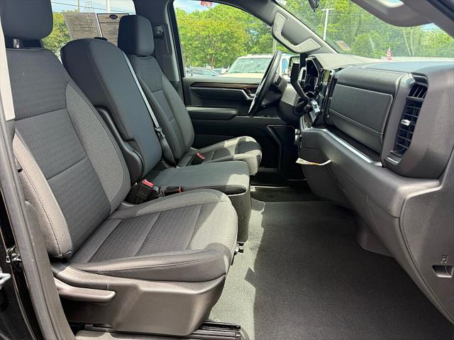 2022 Chevrolet Silverado 1500 4WD Crew Cab Short Bed LT with 2FL