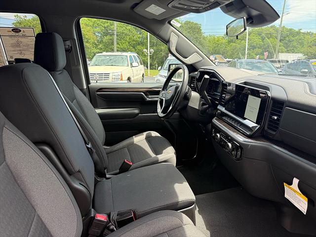 2022 Chevrolet Silverado 1500 4WD Crew Cab Short Bed LT with 2FL