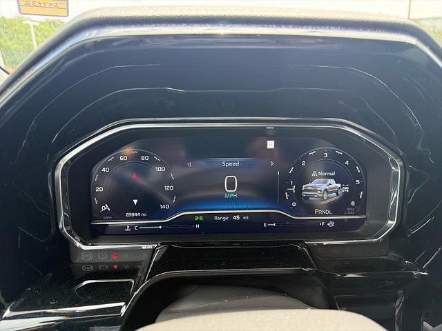 2022 Chevrolet Silverado 1500 4WD Crew Cab Short Bed LT with 2FL