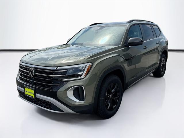 2026 Volkswagen Atlas Peak Edition for sale in La Crosse, WI