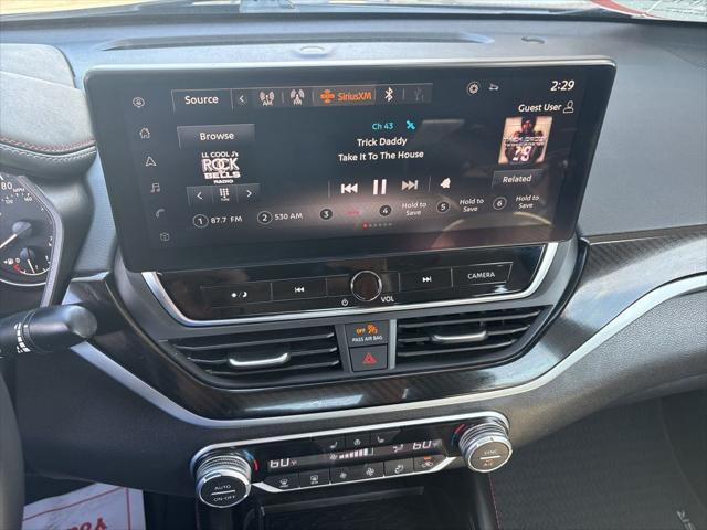 2023 Nissan Altima SR VC-Turbo FWD