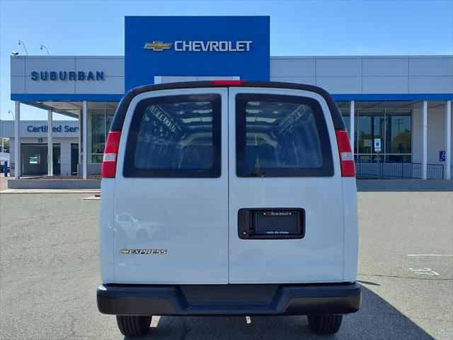 2026 Chevrolet Express Cargo Van 2500 Extended Wheelbase, WT, RWD