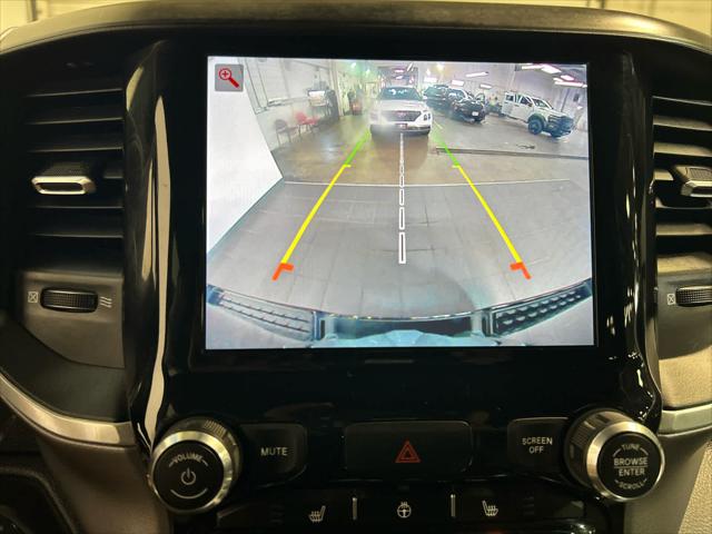 2022 Ram 1500 Big Horn Crew Cab 4x4 5'7" Box