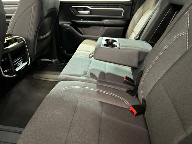 2022 Ram 1500 Big Horn Crew Cab 4x4 5'7" Box
