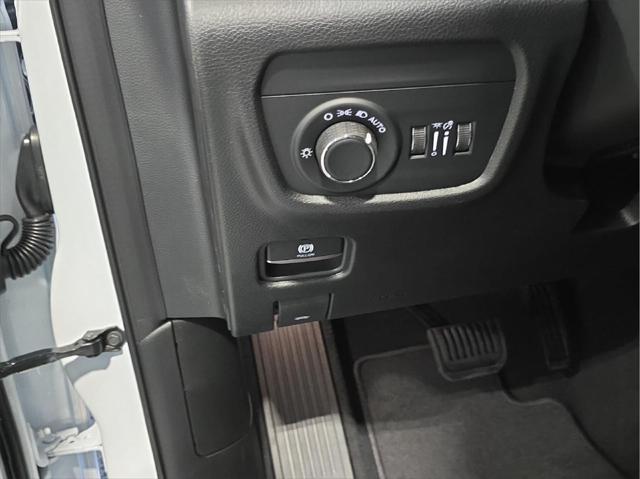 2026 Jeep Grand Cherokee L Altitude 4x4
