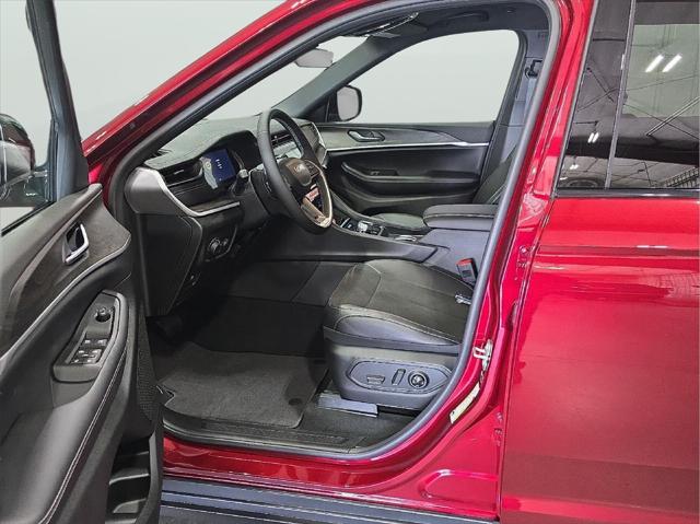 2026 Jeep Grand Cherokee L Altitude 4x4