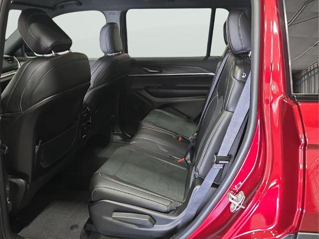 2026 Jeep Grand Cherokee L Altitude 4x4