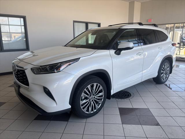 2021 Toyota Highlander Platinum for sale in Ripon, WI