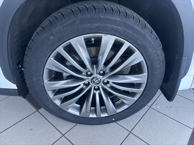 2021 Toyota Highlander Platinum