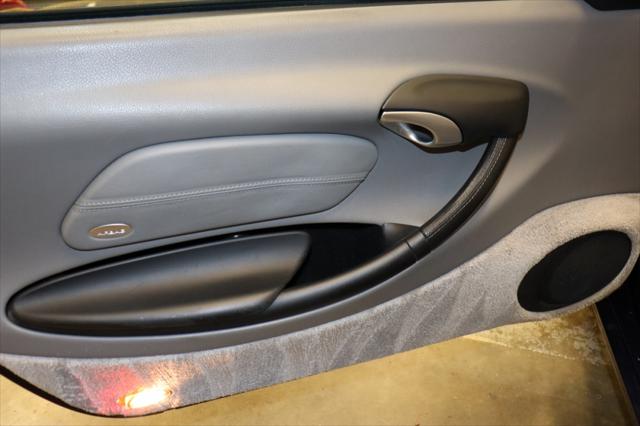 2001 Porsche Boxster Cabriolet 2d