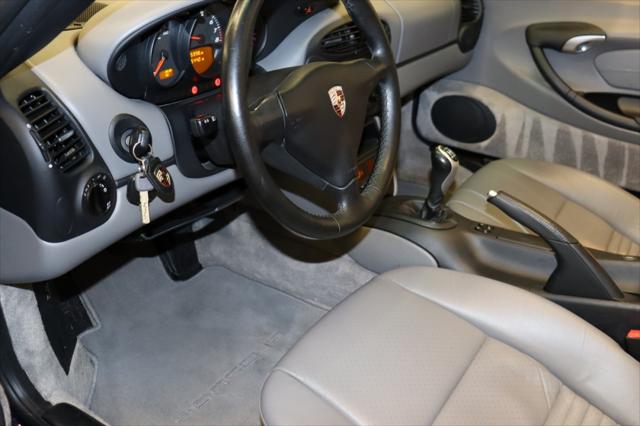 2001 Porsche Boxster Cabriolet 2d