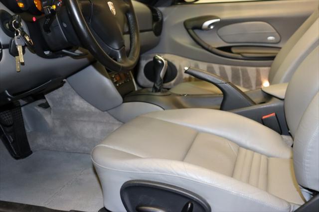 2001 Porsche Boxster Cabriolet 2d