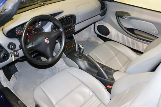 2001 Porsche Boxster Cabriolet 2d