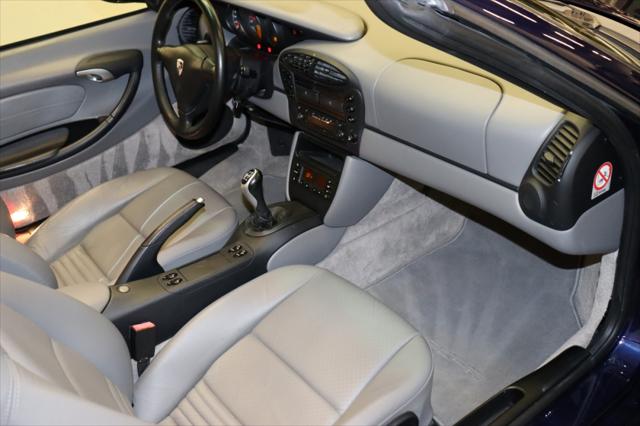 2001 Porsche Boxster Cabriolet 2d
