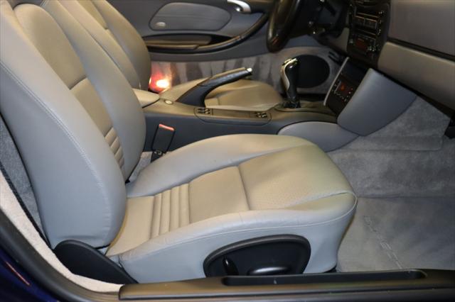 2001 Porsche Boxster Cabriolet 2d