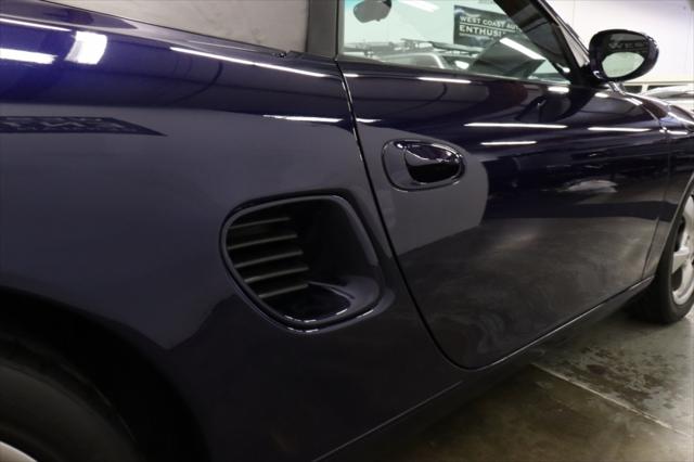 2001 Porsche Boxster Cabriolet 2d
