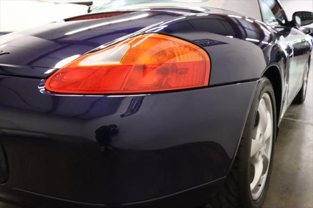 2001 Porsche Boxster Cabriolet 2d