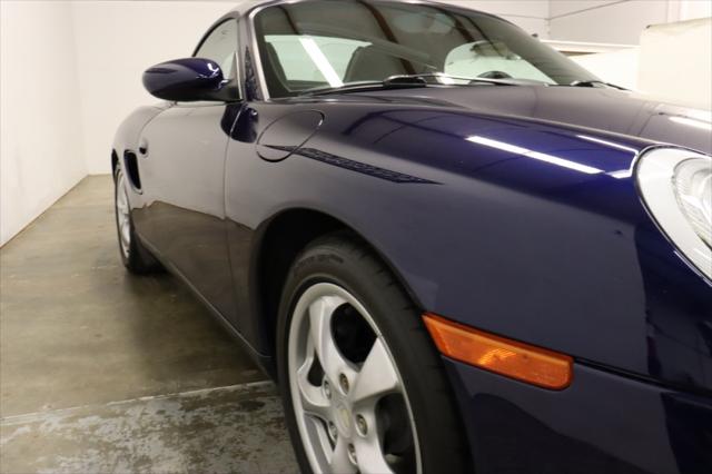 2001 Porsche Boxster Cabriolet 2d