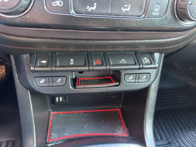 2015 GMC Canyon SLE 4x4 4dr Crew Cab 5 ft. SB
