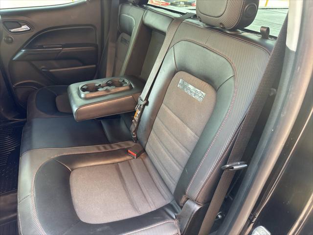 2015 GMC Canyon SLE 4x4 4dr Crew Cab 5 ft. SB