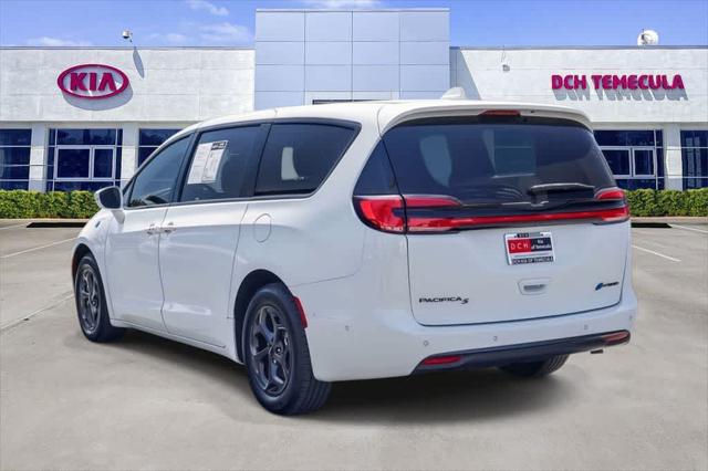 2022 Chrysler Pacifica Hybrid Touring L