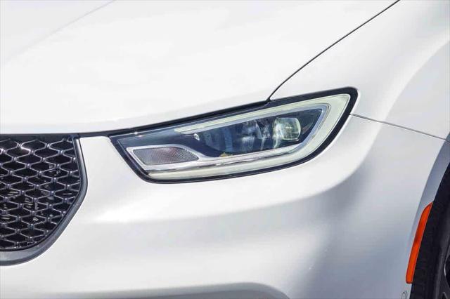 2022 Chrysler Pacifica Hybrid Touring L