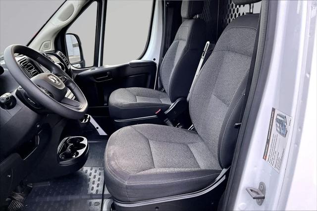 2025 Ram ProMaster 2500 Cargo Van Tradesman Low Roof 136" WB w/Pass Seat