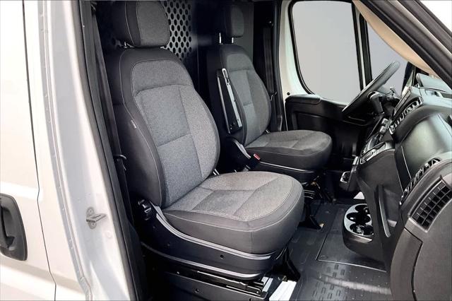 2025 Ram ProMaster 2500 Cargo Van Tradesman Low Roof 136" WB w/Pass Seat