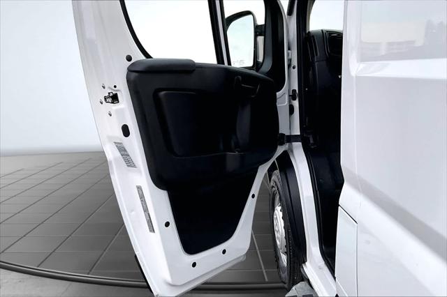 2025 Ram ProMaster 2500 Cargo Van Tradesman Low Roof 136" WB w/Pass Seat