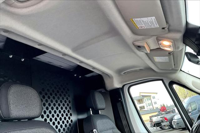 2025 Ram ProMaster 2500 Cargo Van Tradesman Low Roof 136" WB w/Pass Seat