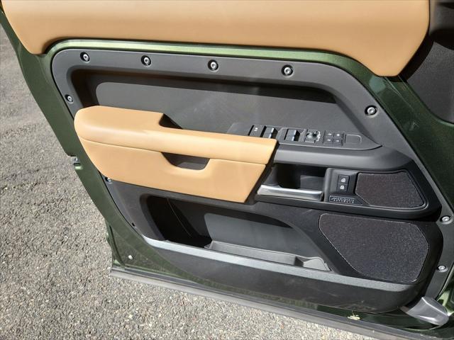2026 Land Rover Defender P400 X-Dynamic SE