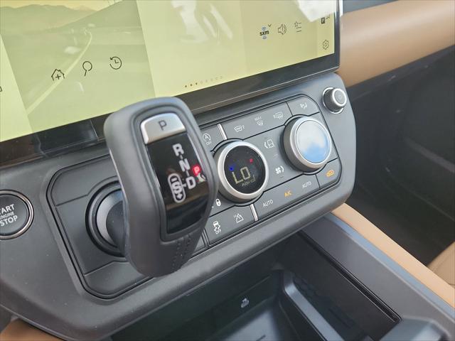 2026 Land Rover Defender P400 X-Dynamic SE