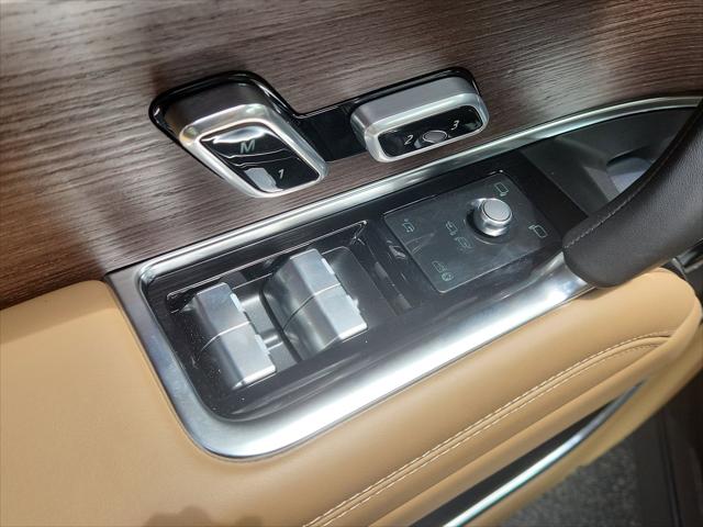 2026 Land Rover Range Rover P530 SE