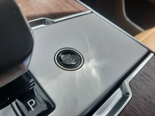 2026 Land Rover Range Rover P530 SE