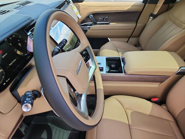2026 Land Rover Range Rover P400 SE 7 Seat