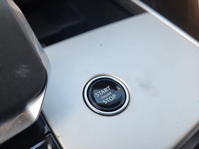 2026 Land Rover Range Rover P400 SE 7 Seat