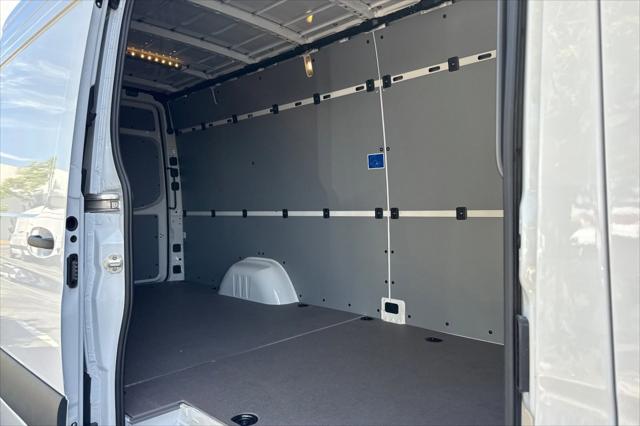 2026 Mercedes-Benz Sprinter 2500 High Roof 4-Cyl Diesel HO