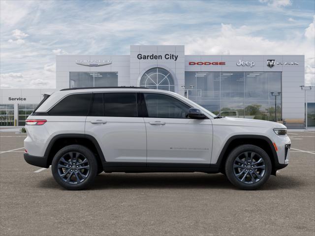 2026 Jeep Grand Cherokee 85th Anniversary Edition