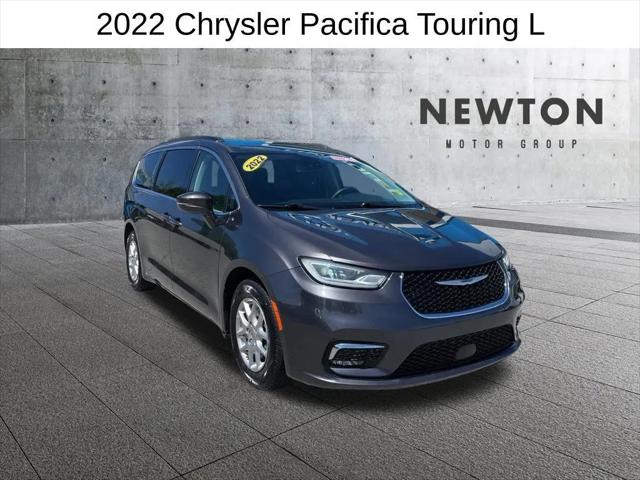 2022 Chrysler Pacifica Touring L for sale in Russellville, KY
