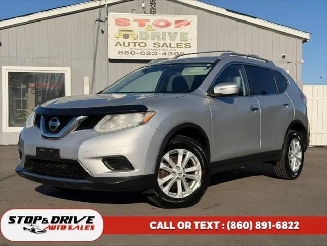 2015 Nissan Rogue SV for sale in East Windsor, CT