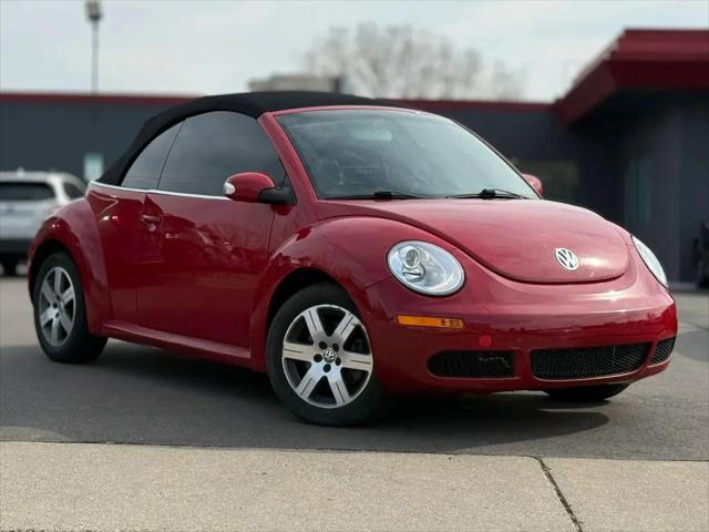 2006 Volkswagen New Beetle Convertible 2.5 (A6) for sale in Burnsville, MN