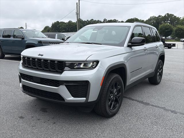 2026 Jeep Grand Cherokee GRAND CHEROKEE LAREDO ALTITUDE 4X2
