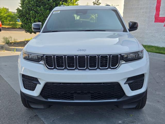 2026 Jeep Grand Cherokee GRAND CHEROKEE LAREDO 4X2