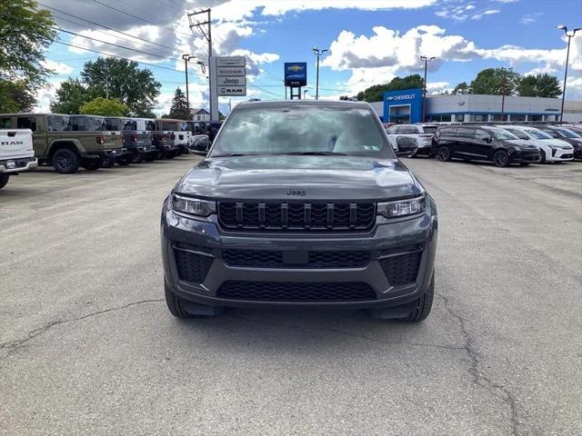 2026 Jeep Grand Cherokee GRAND CHEROKEE LAREDO ALTITUDE 4X4 2026 Jeep Grand Cherokee GRAND CHEROKEE LAREDO ALTITUDE 4X4