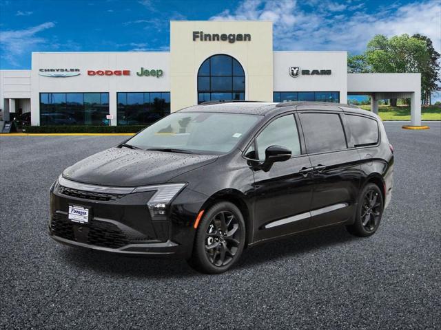 2027 Chrysler Pacifica PACIFICA LIMITED