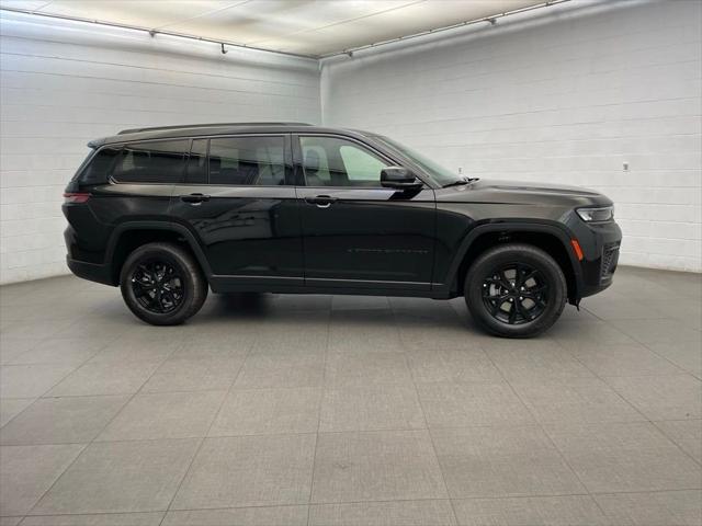 2026 Jeep Grand Cherokee L GRAND CHEROKEE L LAREDO ALTITUDE 4X2 2026 Jeep Grand Cherokee L GRAND CHEROKEE L LAREDO ALTITUDE 4X2