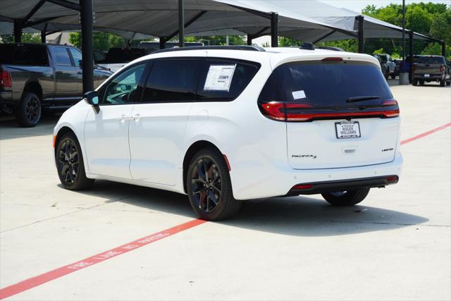 2027 Chrysler Pacifica PACIFICA LIMITED