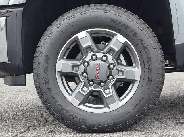 2026 GMC Sierra 2500HD Crew Cab, Standard Bed, SLT, 4WD