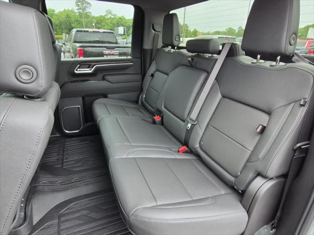 2026 GMC Sierra 2500HD Crew Cab, Standard Bed, SLT, 4WD