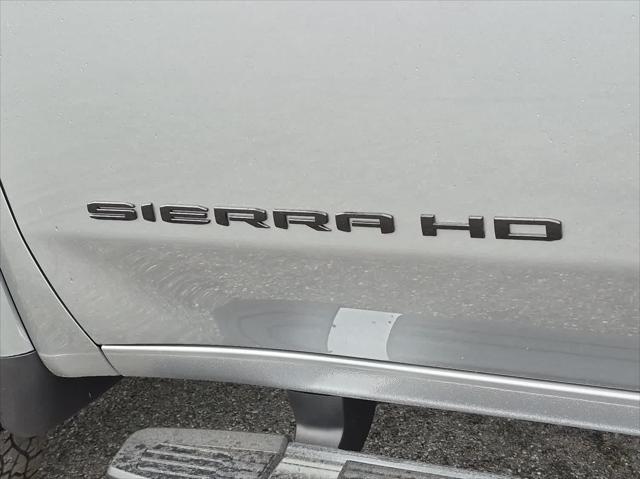 2026 GMC Sierra 2500HD Crew Cab, Standard Bed, SLT, 4WD